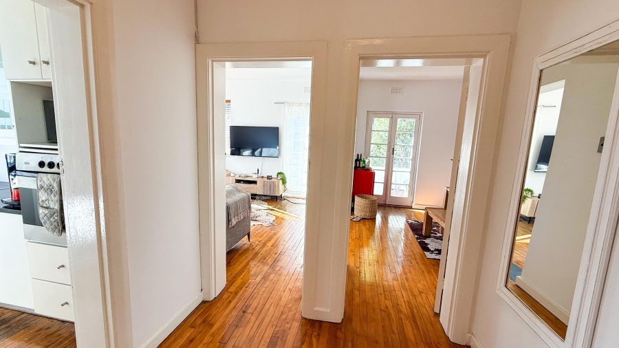 To Let 1 Bedroom Property for Rent in Vredehoek Western Cape